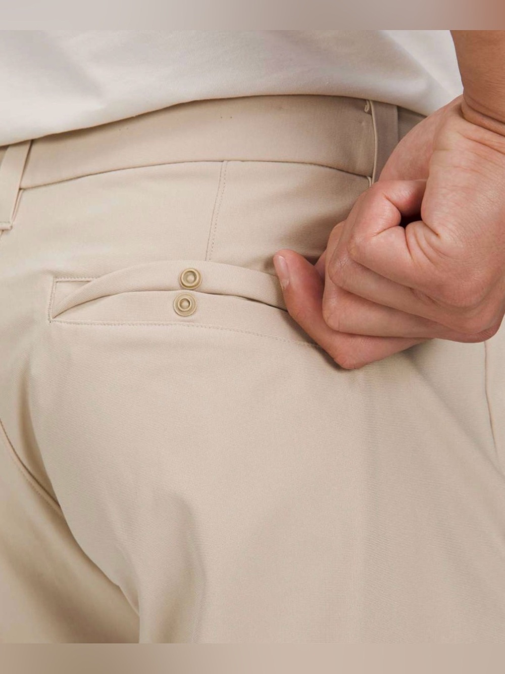 Lululemon ABC Classic-Fit Short 7" Warpstreme, Beige Men’s Size 38 - Picture 8 of 9